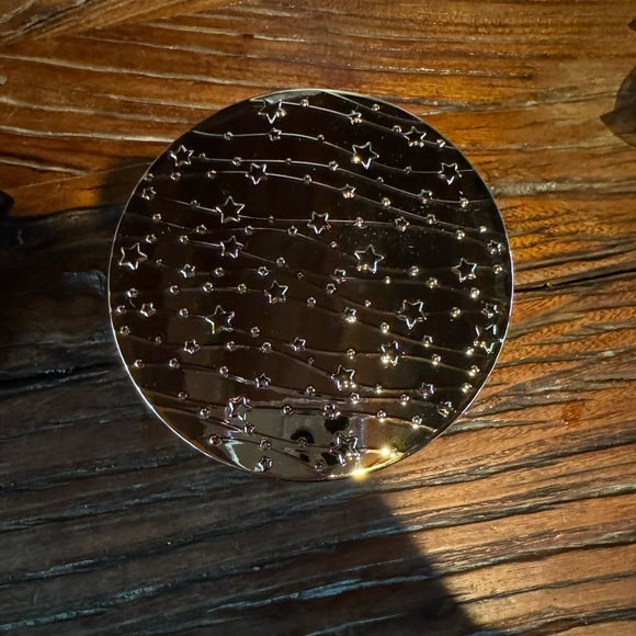 Bath and Body Works 3 wick candle - Picture 2 of 4